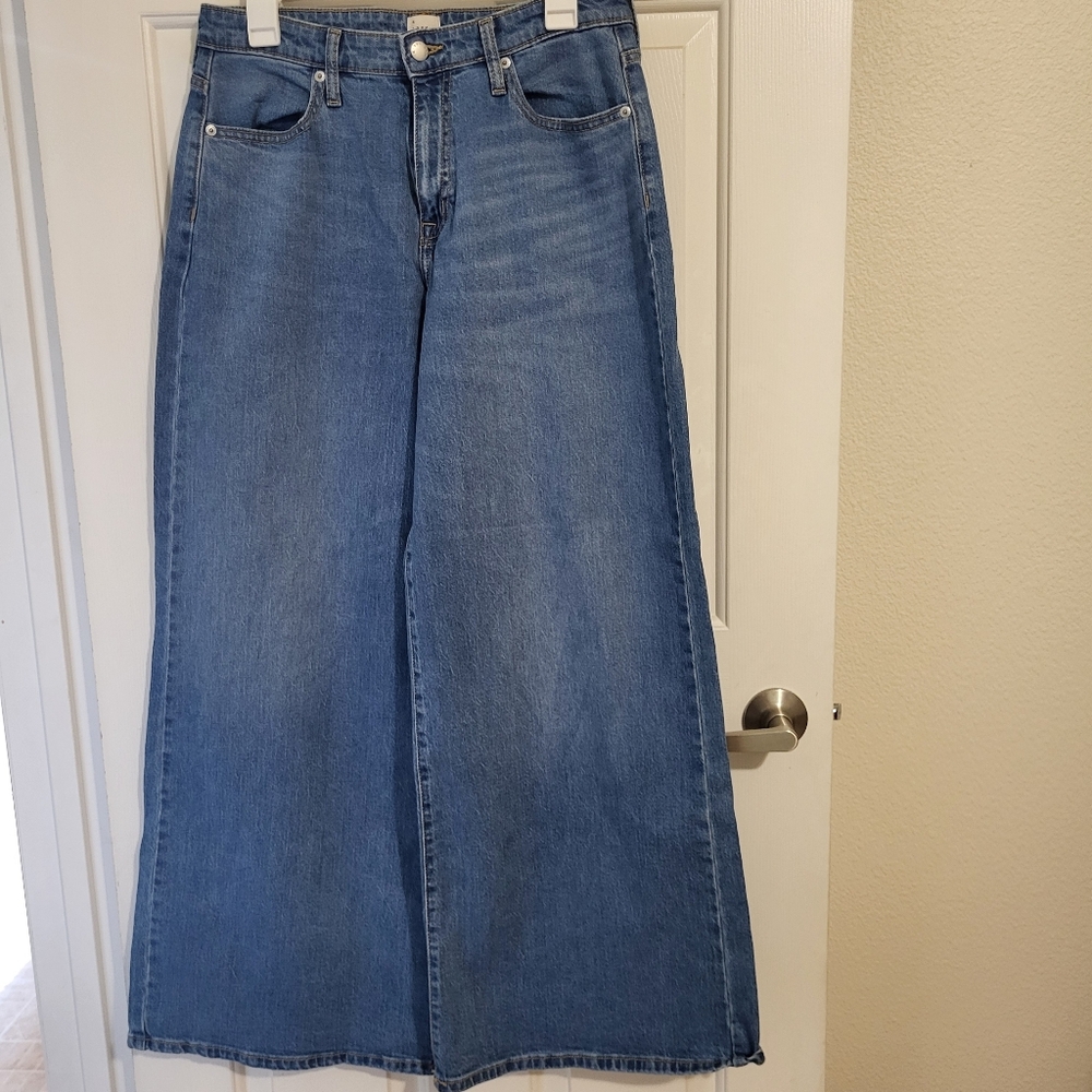 a new day Wide-Leg Flare Jeans in Blue Denim